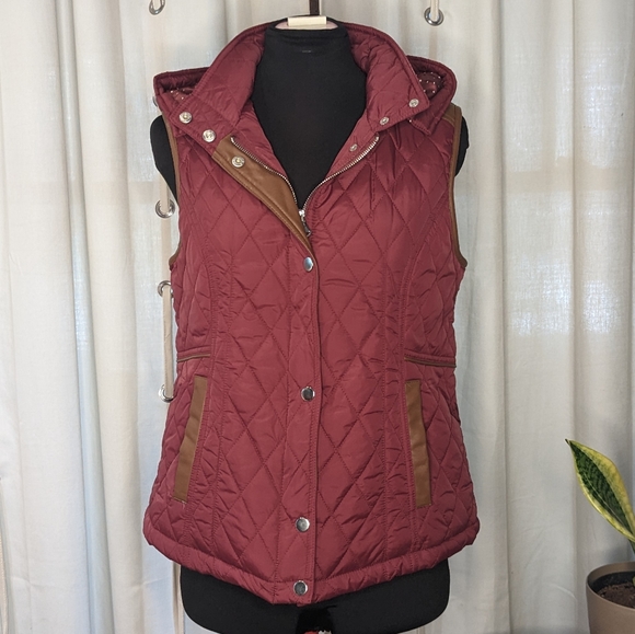 Alter'd State maroon hooded puffy vest Large - Picture 1 of 14